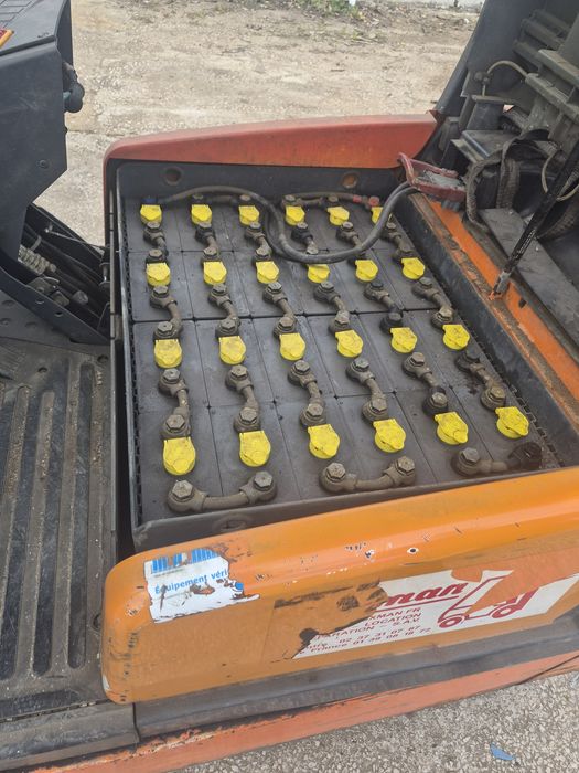 Empilhador eletrico 1.8.