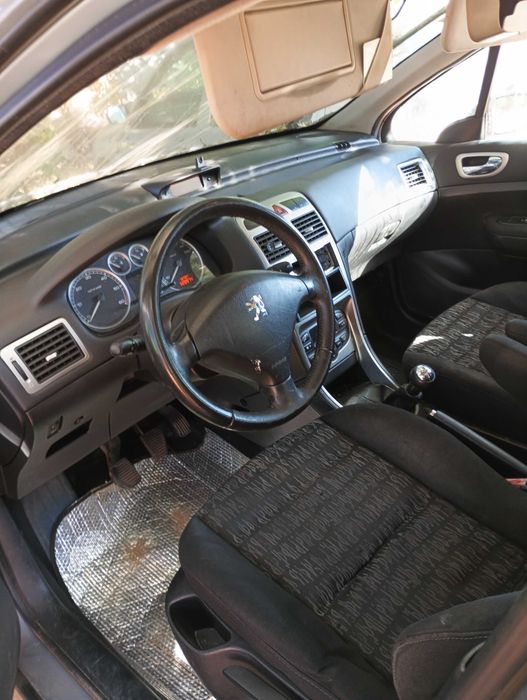 Peugeot 307 1.6 TDI. Para peças ou arranjar