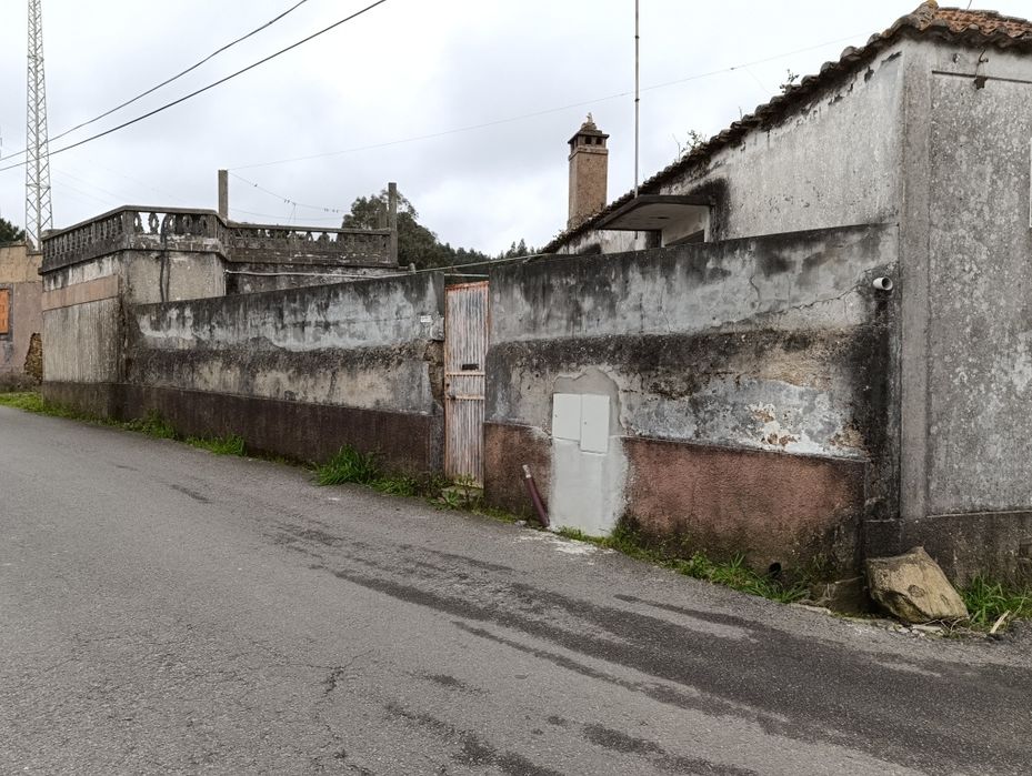 Vivenda para restaurar na cidade de Espinho