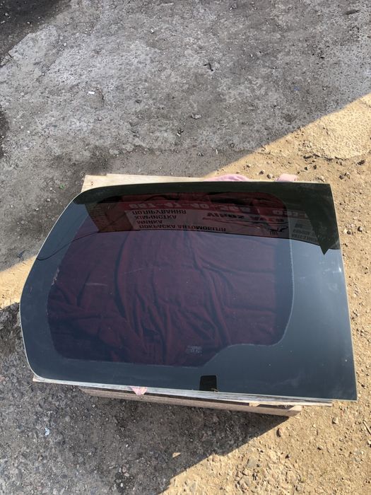 Скло Citroen Berlingo