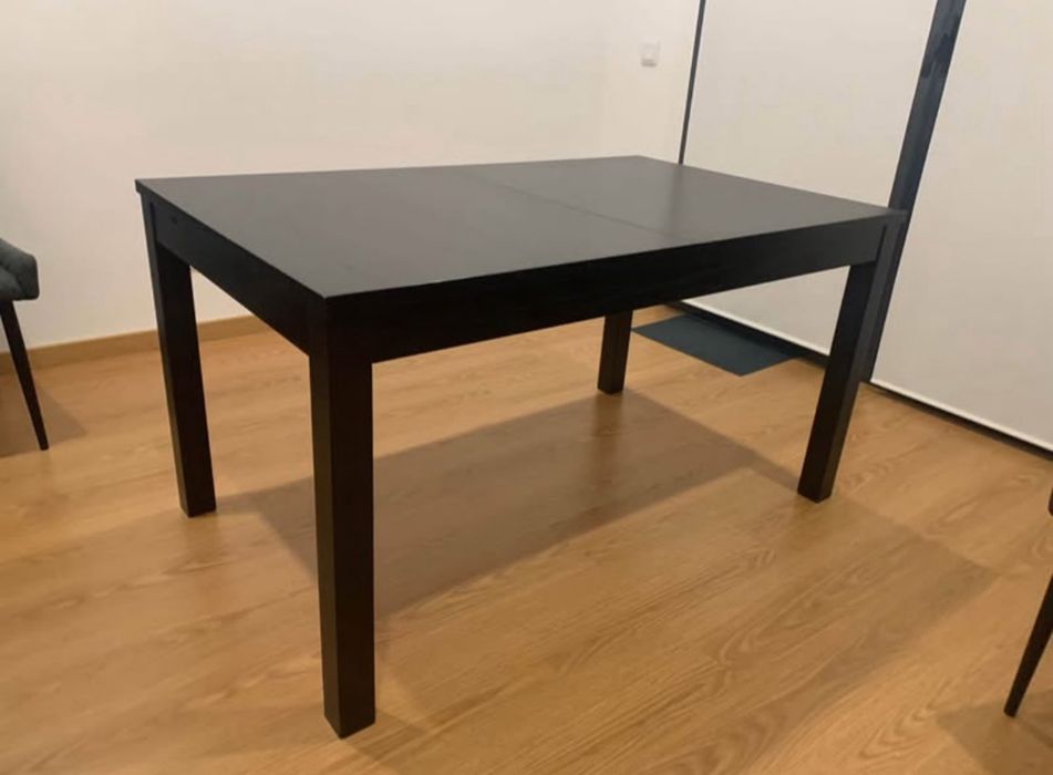 Mesa extensível preta