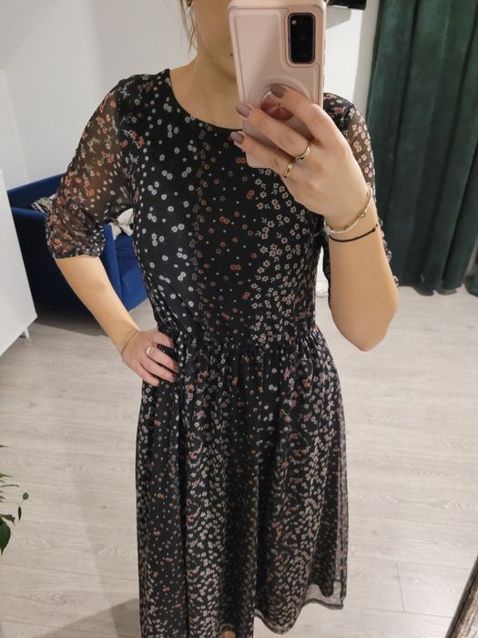 Sukienka midi w kwiatki