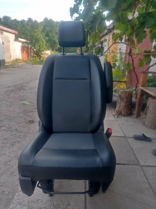 Сидіння Пежо Експерт