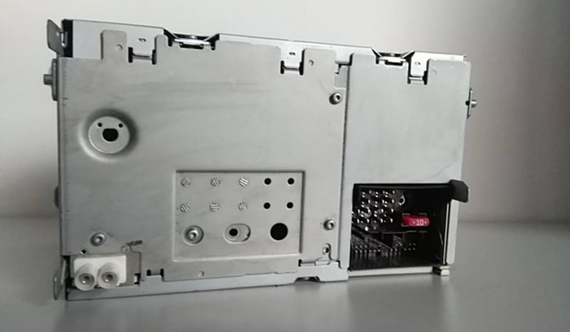 Rádio / auto-rádio VOLKSWAGEN Sharan (7N)