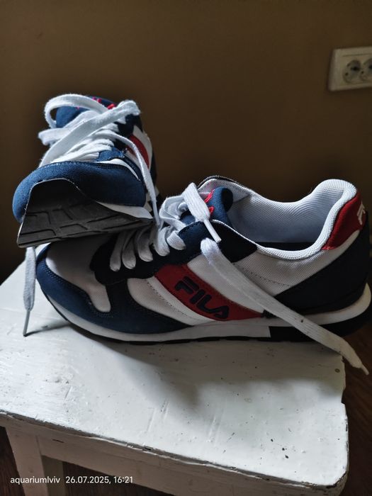Підросткові кросівки 40,41