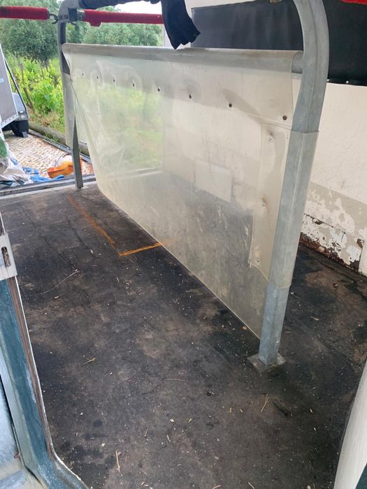 Reboque / Atrelado de Cavalos Duplo