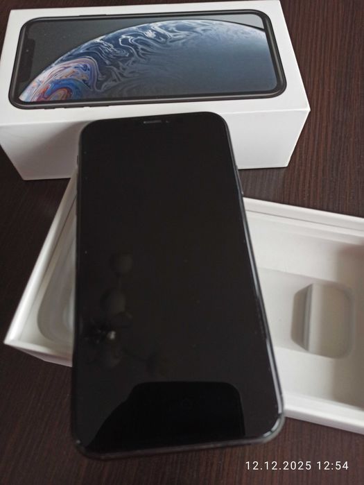 iPhone XR 64GB czarny