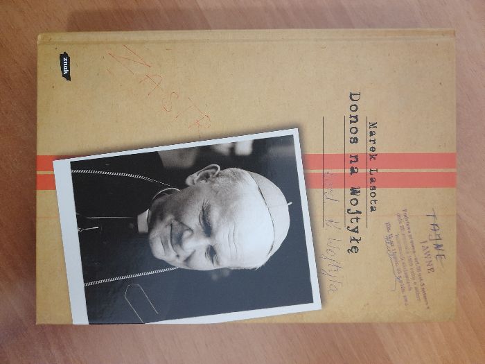 Donos na Wojtyłę M. Lasota