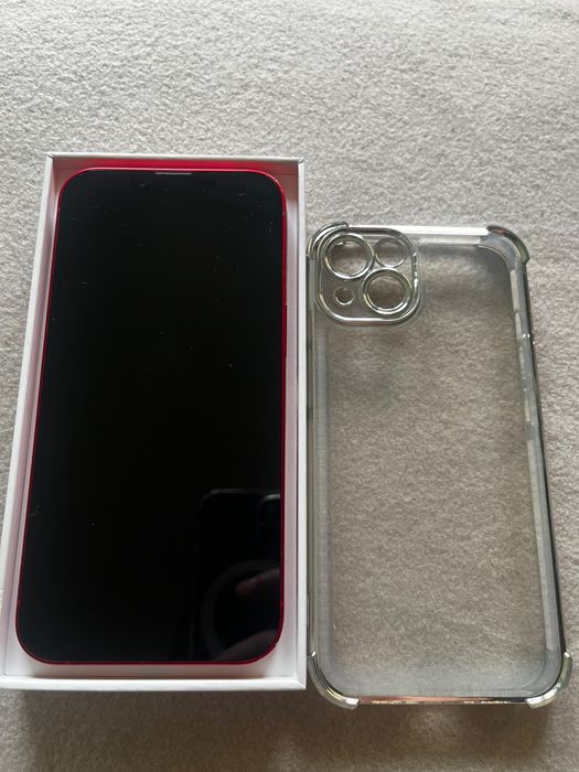 iPhone 13 128 GB czerwony w bardzo dobrym stanie
