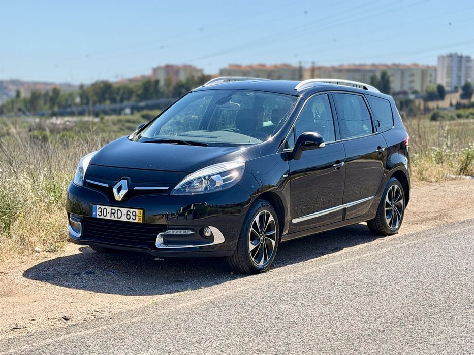 Renault Grand Scénic 7 lugares “Bose Edition” de 2016 com 160.000 km,