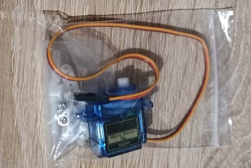 Serwo SG90 9g modelarskie