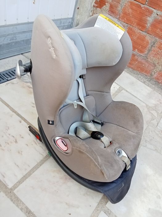Cadeira auto bebé