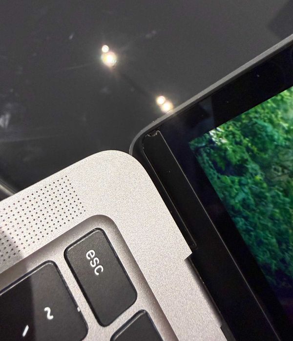 MacBook Air 13.3” M1 – 8GB RAM / 256GB – Space Gray (2020)