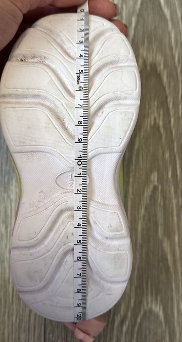 Кросівки для дівчинки 28 розмір