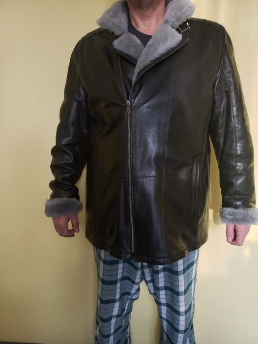 Куртка шкіряна, зимова.