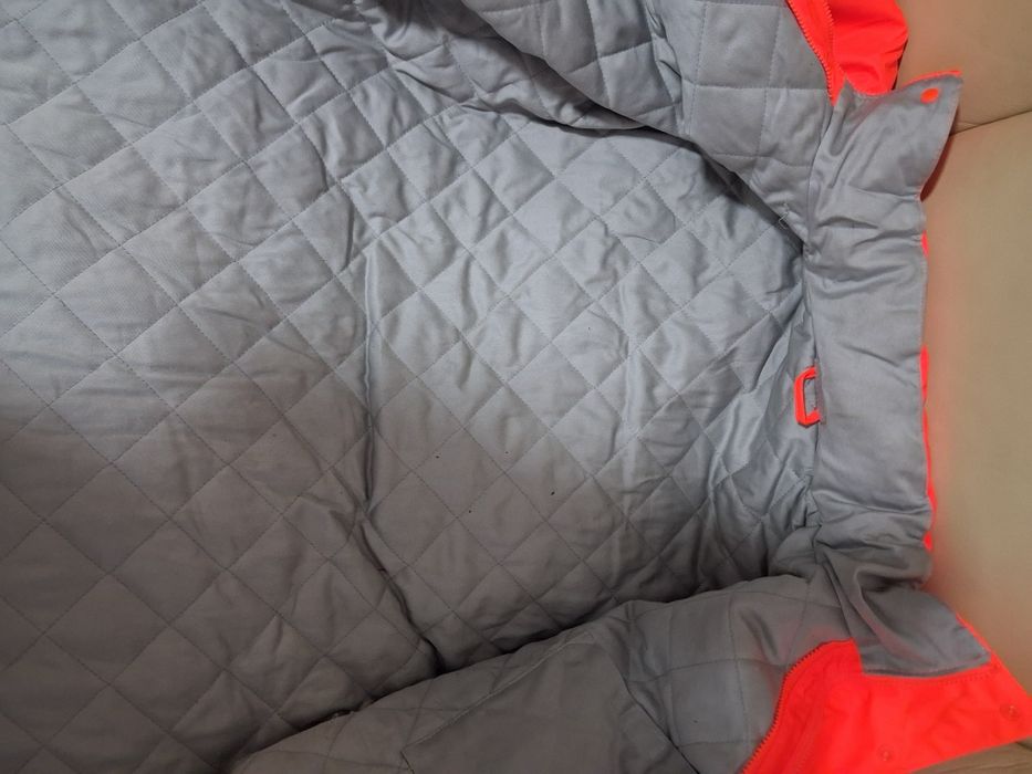 Nowa zimowa kurtka z odblaskami