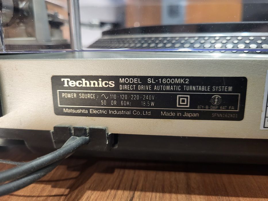 Gramofon Technics SL 1600 MK2