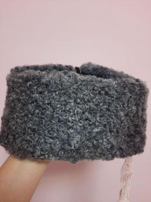 Продам нову каракулеву шапку