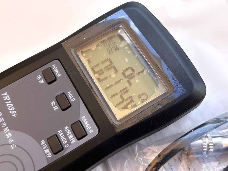 YR1035+ Тестер внутреннего сопротивления аккумуляторов