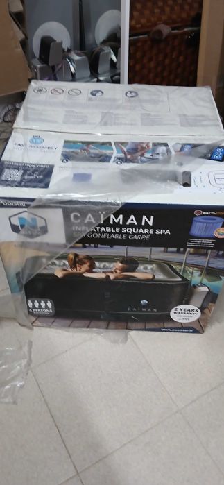 Spa insuflavel netspa carré caiman 4 lugares. Novo, nunca usado
