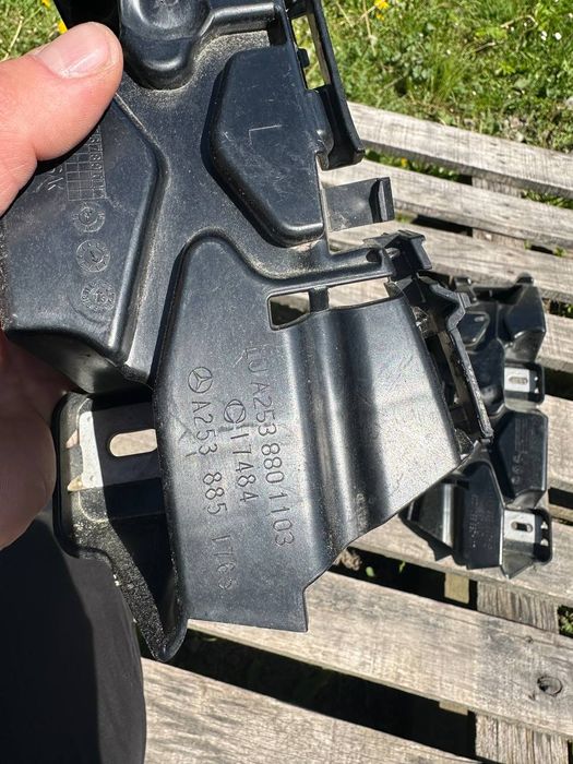 Кріплення бампера Mercedes GLC A2538851765 оригінал б/в