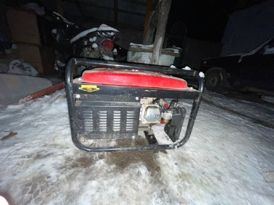 Продам генератор 3 кВт