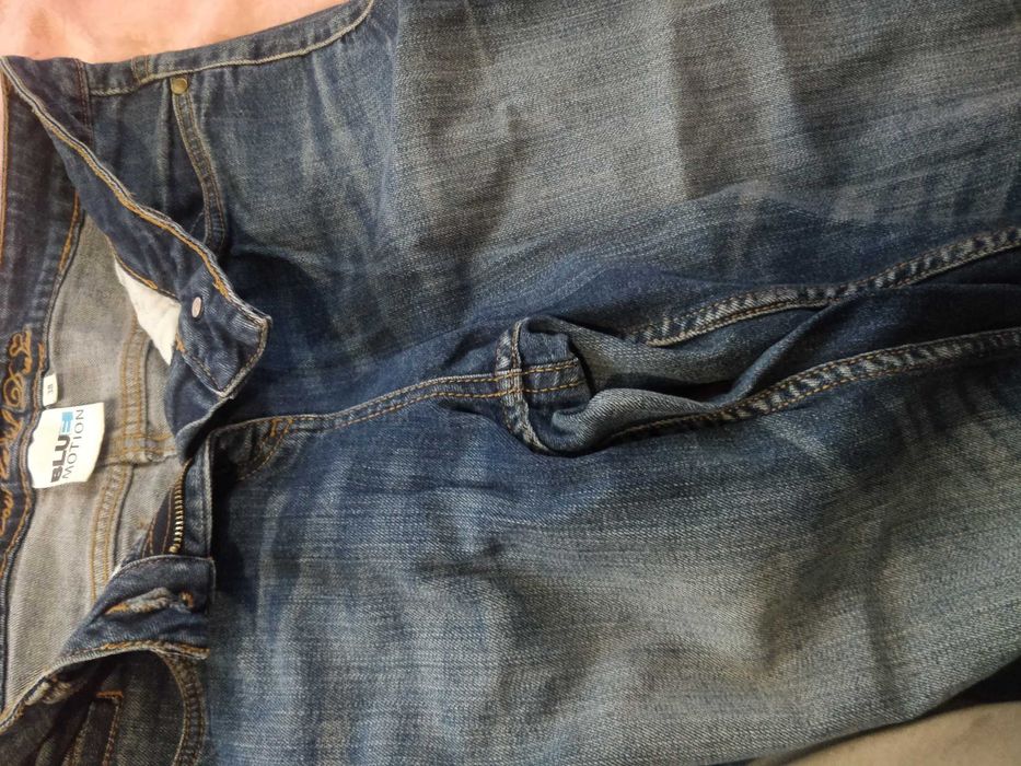 Джинси. Розмір 38