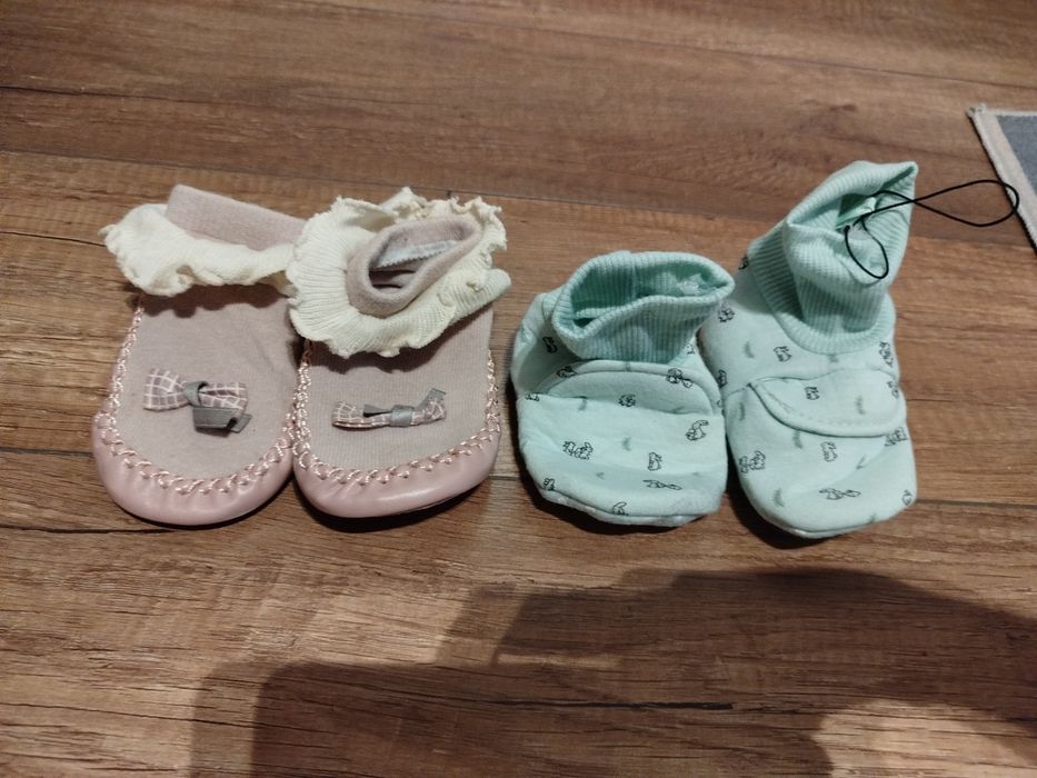 Buciki niemowlęce do wózka r. 21