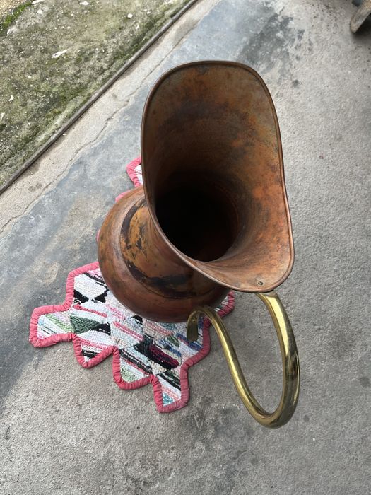 Jarrões em cobre antigos