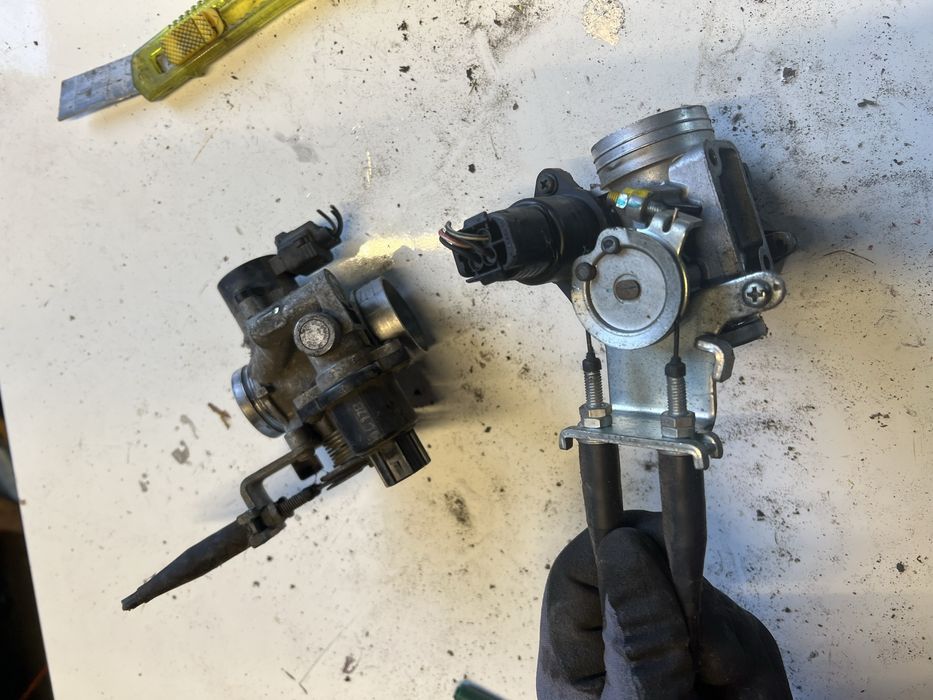 Suzuki burgman 125 k7 k8 przepustnica