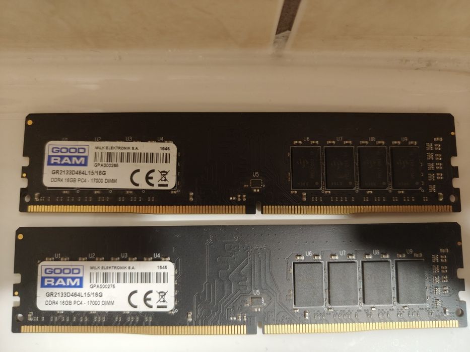 3 kości Pamięć RAM GoodRam 16GB DDR4 17000 DIMM