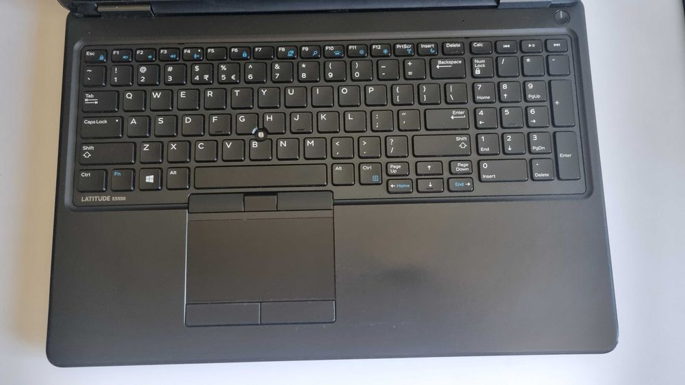 Dell Latitude E5550 / i5 / 8GB-RAM / SSD-256GB