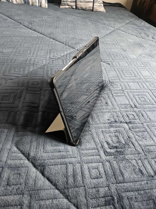 Tablet Lenovo Tab M10 TB-X306F c/ Docking Station