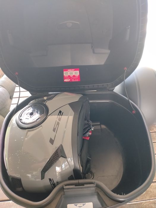 Top case Givi Blade