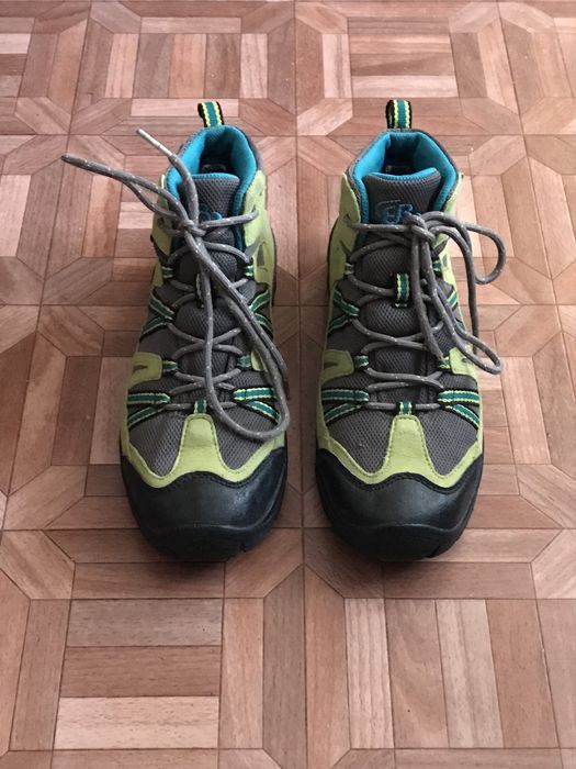 Трекінгові боти. Vibram