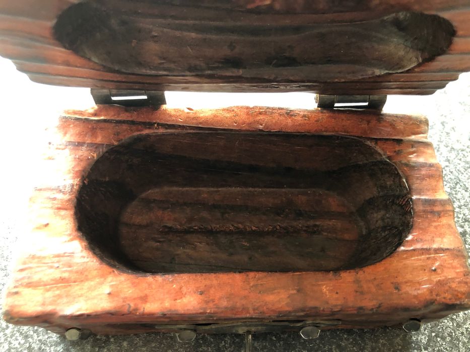 Pequena Arca em Madeira - Peça decorativa