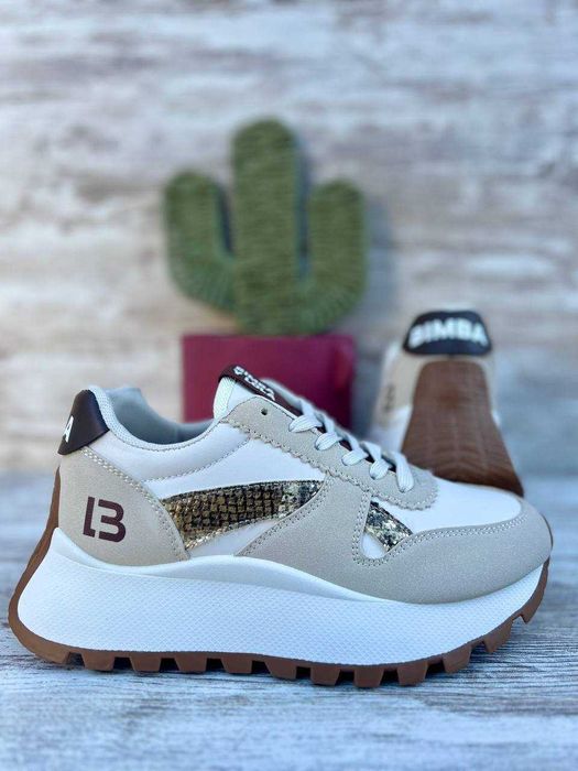 Sapatilhas disponíveis do 36 ao 41