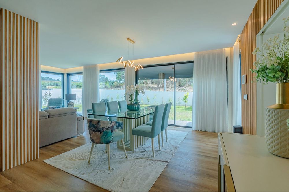 Moradia T3+1 luxo a venda na Maia