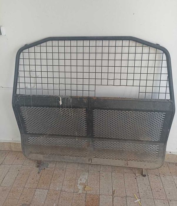 Przegroda bagażnika T4 2,5 TDI