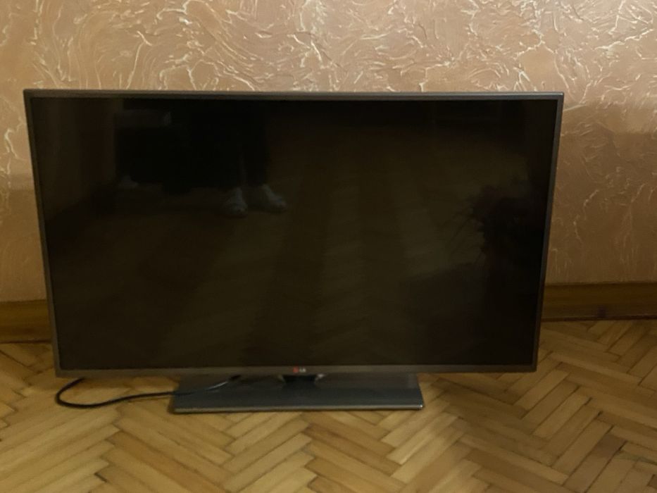 Телевізор LG 42LB650V