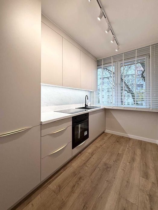 Wynajmę elegancką kawalerkę w sercu Kołobrzegu