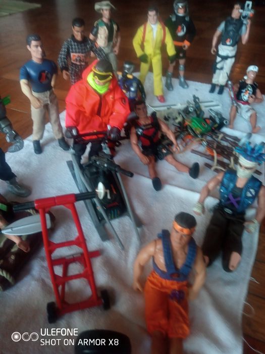 Vendo bonecos ActionMen e acessórios