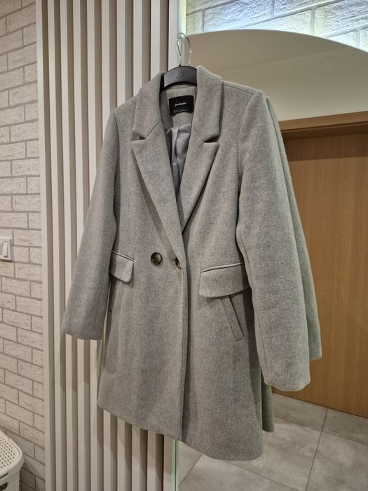 Plaszcz grubszy szary Stradivarius S/M