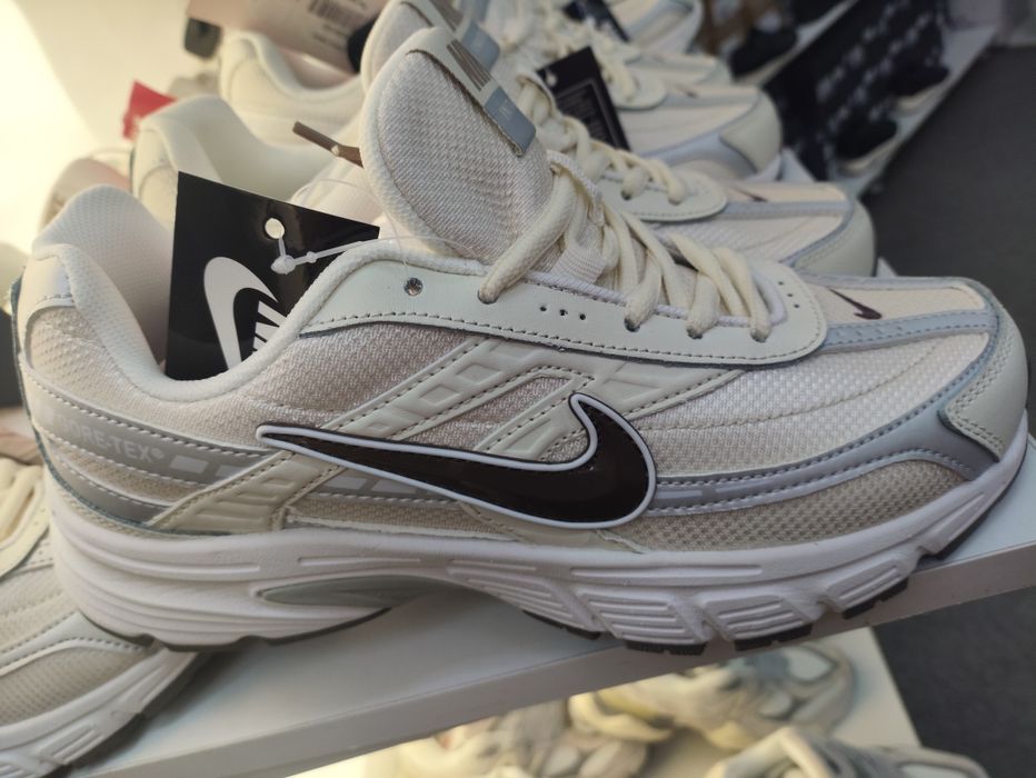 Nike Initiator жіночі