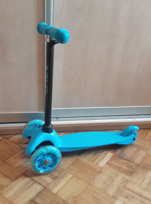 Hulajnoga trójkołowa NILS FUN.