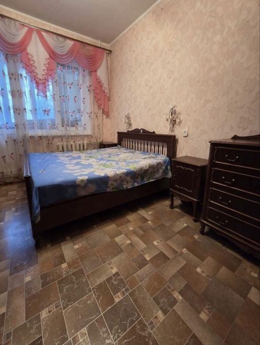 3к на Садах з роздільними кімнатами 2/9 + гараж біля будинку