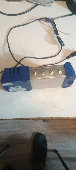 Wzmacniacz antenowy  WWK 861