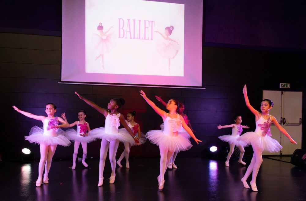 Aulas de Dança Ballet e Contemporânea