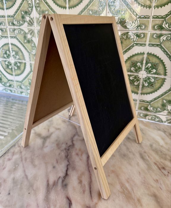 Expositor de mesa dobrável para ímanes, porta-chaves ou lembranças