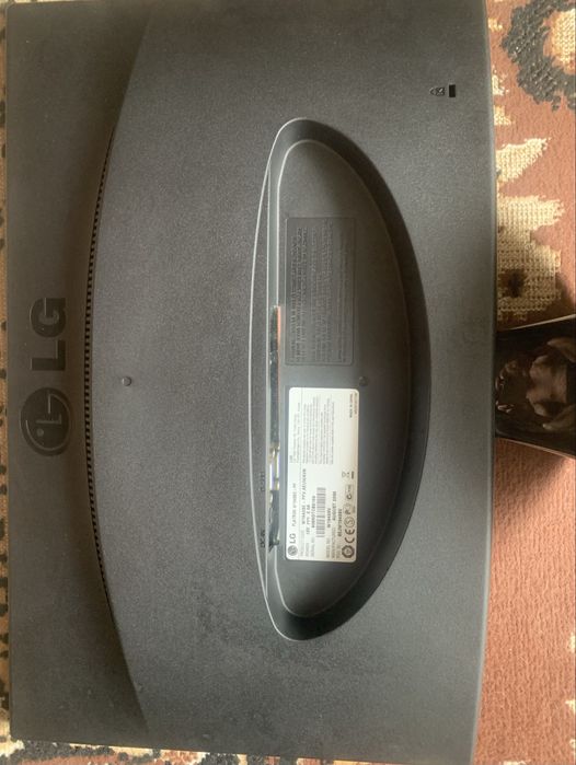 Монітор LG  Flatron  W1943SE 18.5 LCD VGA 13.66x768